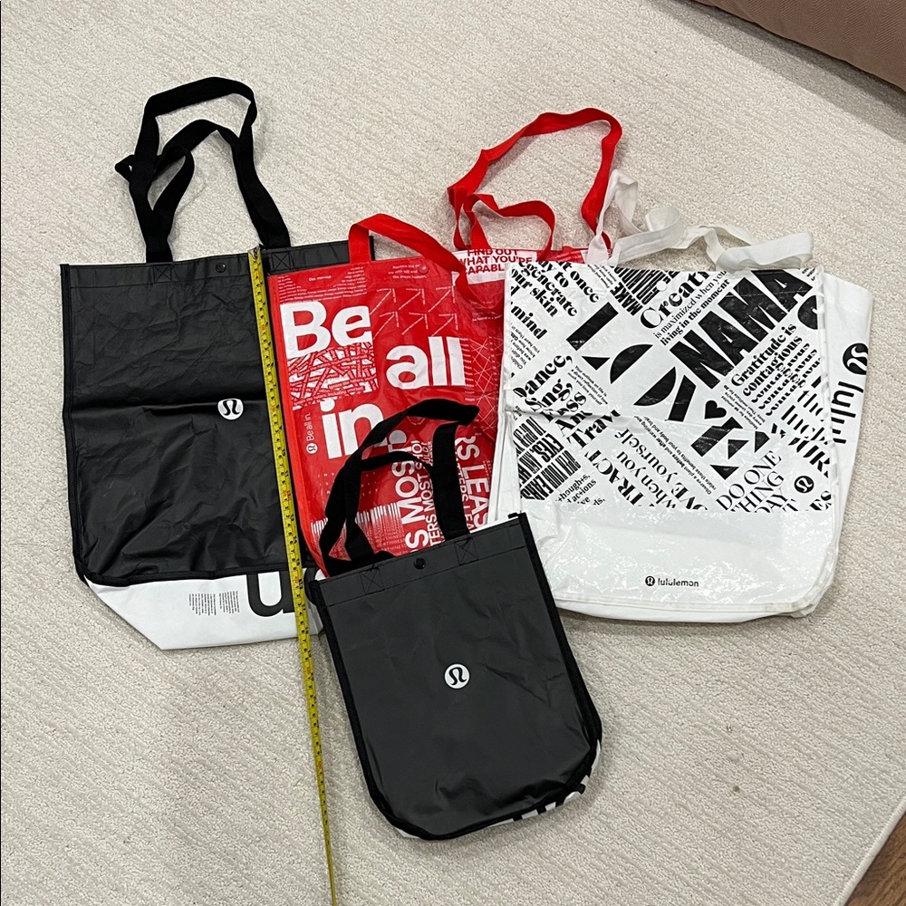 Five lululemon reusable shopping bag